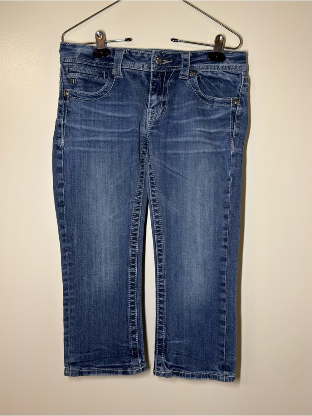 Miss Me Angel Wing Denim Capri Jeans - Size 29